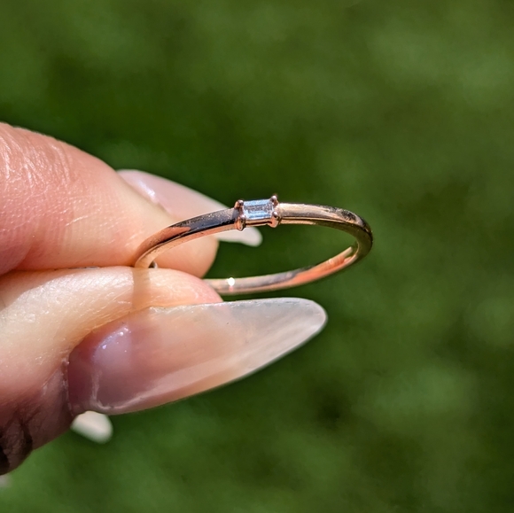 14K Rose Gold 1 Baguette Diamond Band - Picture 2 of 6